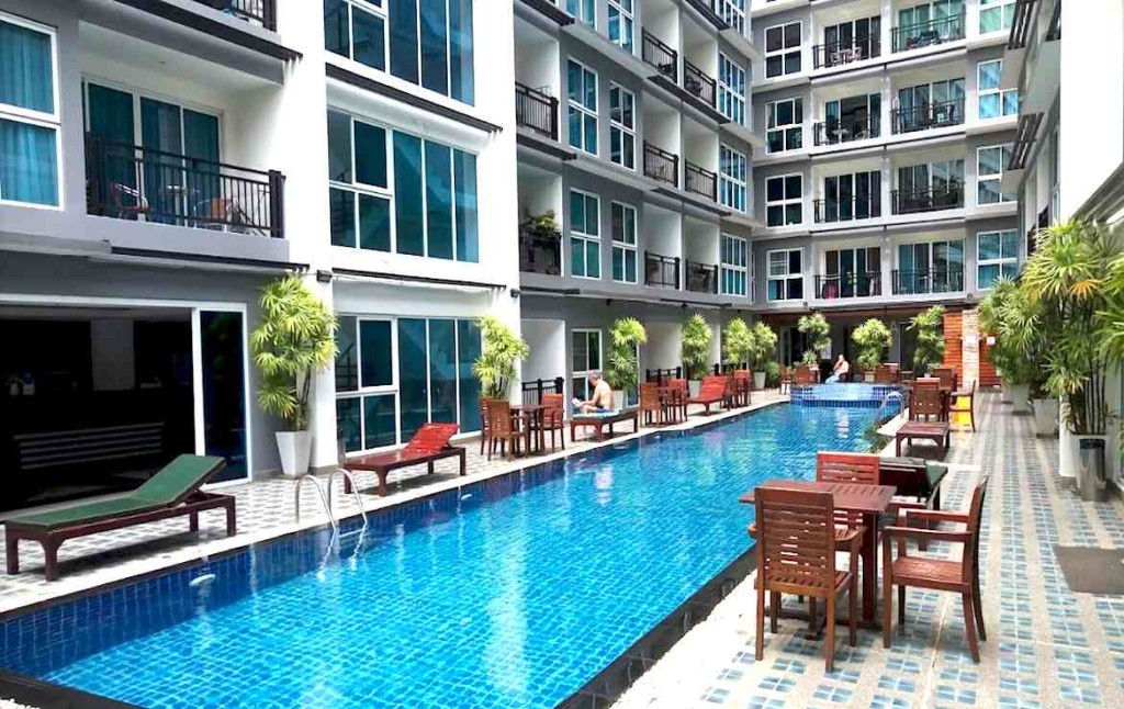 Avenue Residence