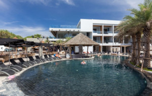 The Bay And Beach Club